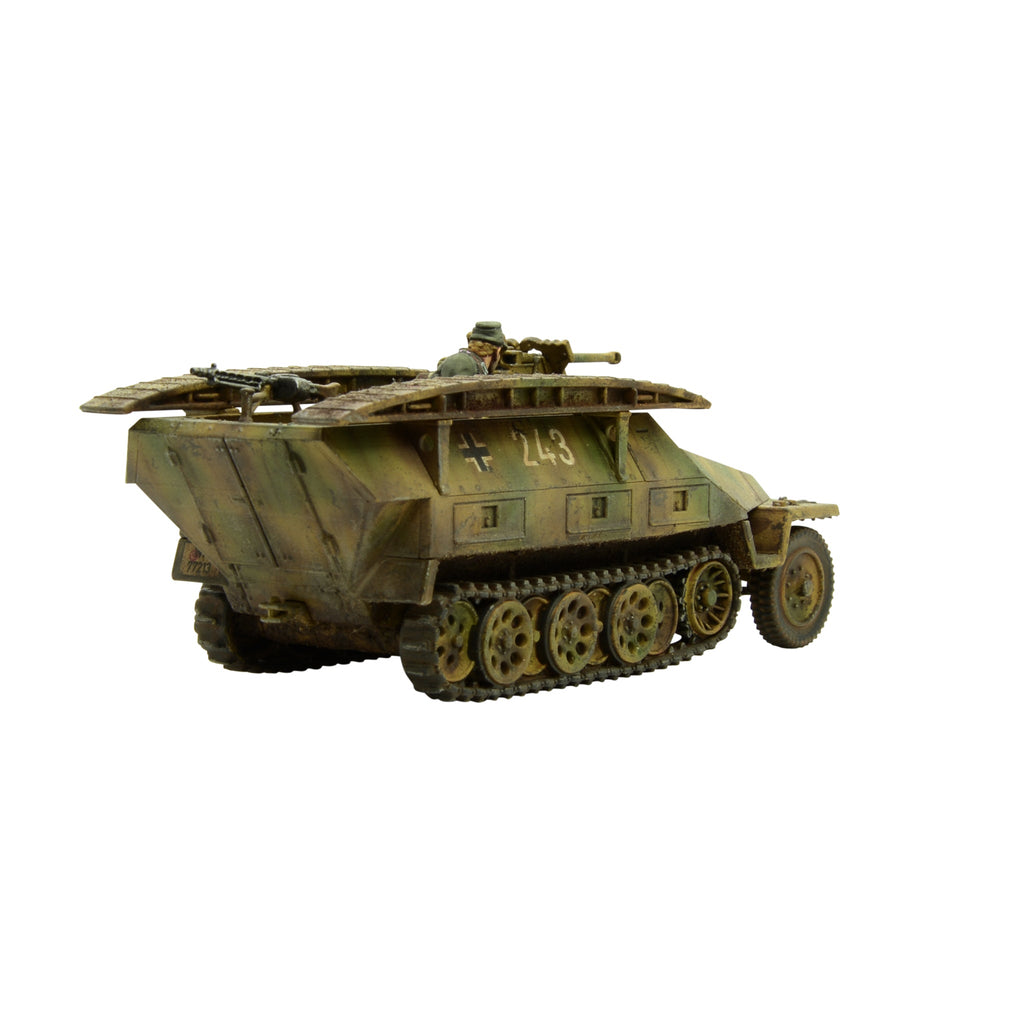 Plastic Sd.Kfz 251 D Pionierwagen